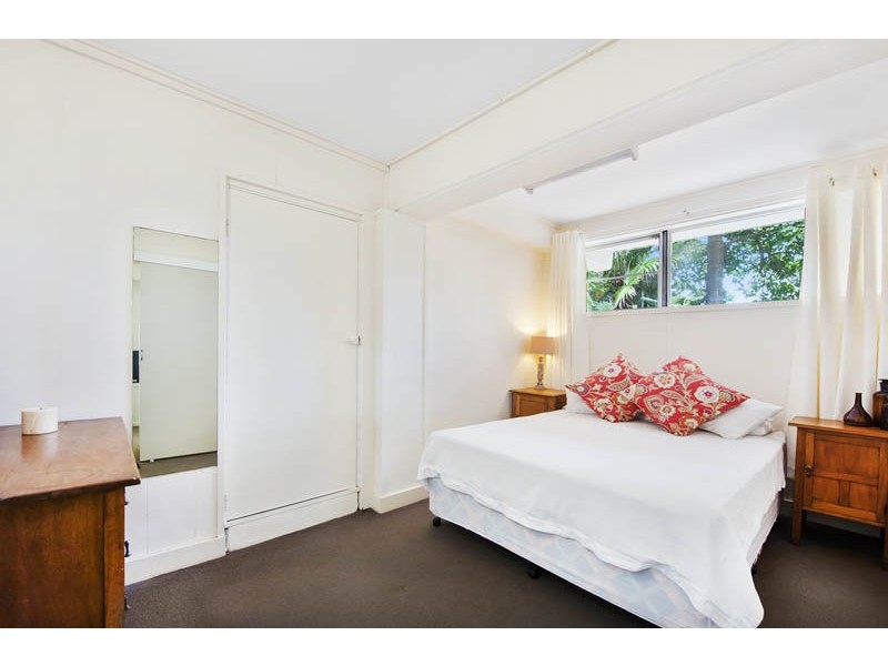 8 Taiyul Road, North Narrabeen NSW 2101