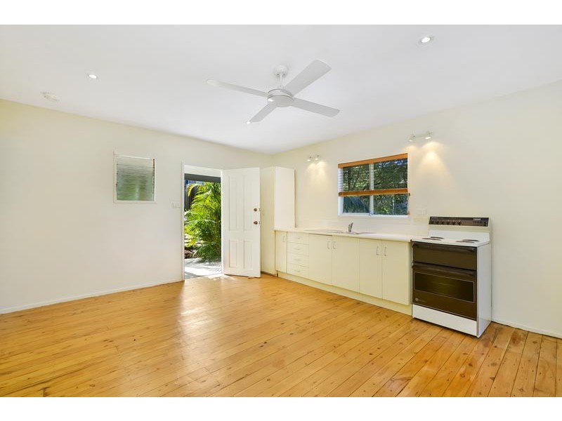 15 Kuru Street, North Narrabeen NSW 2101