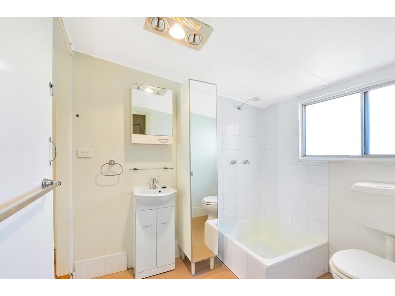 15 Kuru Street, North Narrabeen NSW 2101