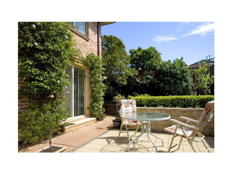 3  Lyn Place, Old Toongabbie NSW 2146