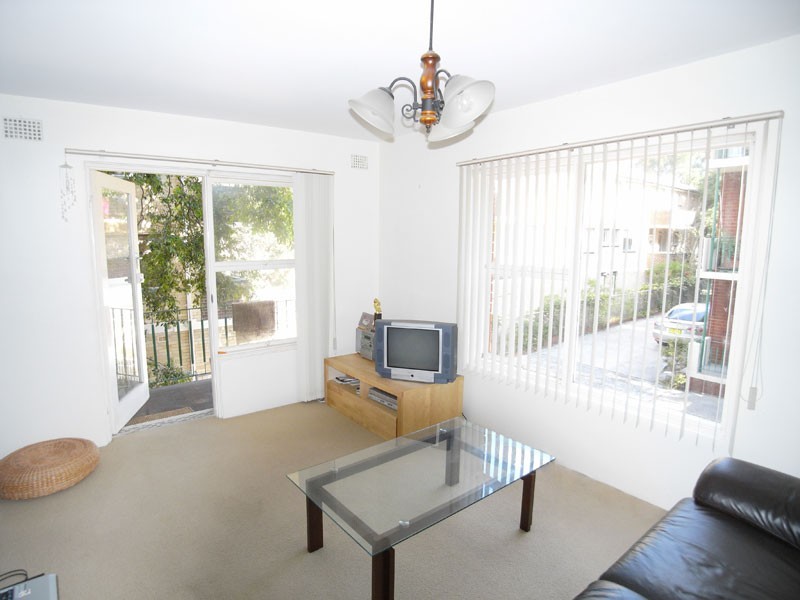 8/75  Pacific Parade, Dee Why NSW 2099