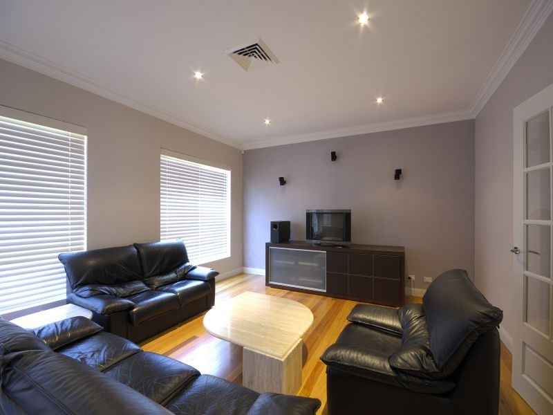 9  Valley View Road, Frenchs Forest NSW 2086