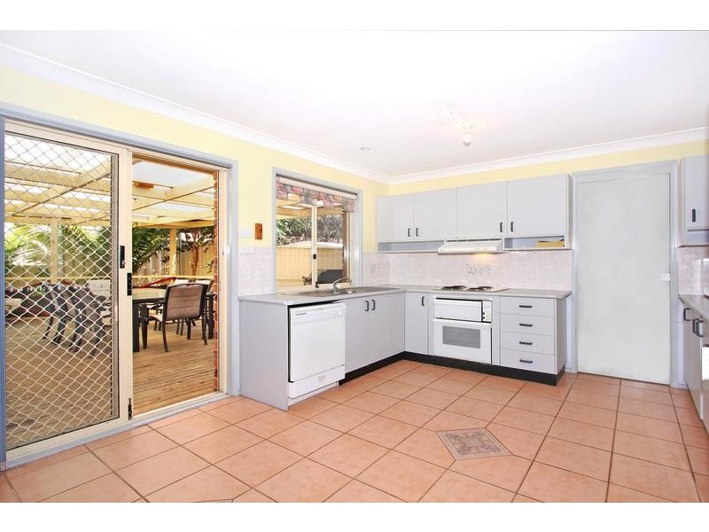 1/57  Noorong Avenue, Forresters Beach NSW 2260