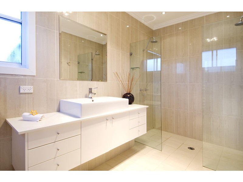 10  Wimbledon Avenue, Narrabeen NSW 2101