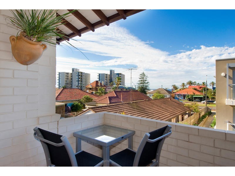 33/10  Goodwin Street, Narrabeen NSW 2101