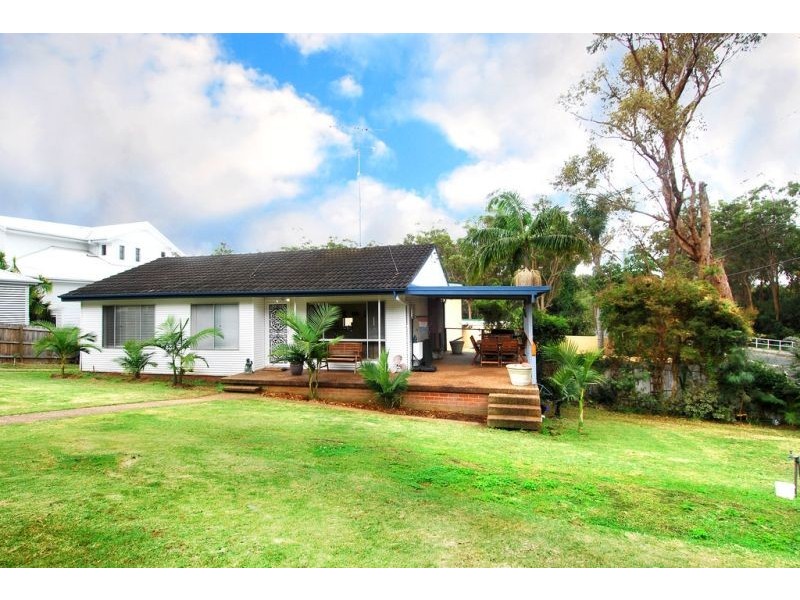 2  Irrawong Rd, North Narrabeen NSW 2101