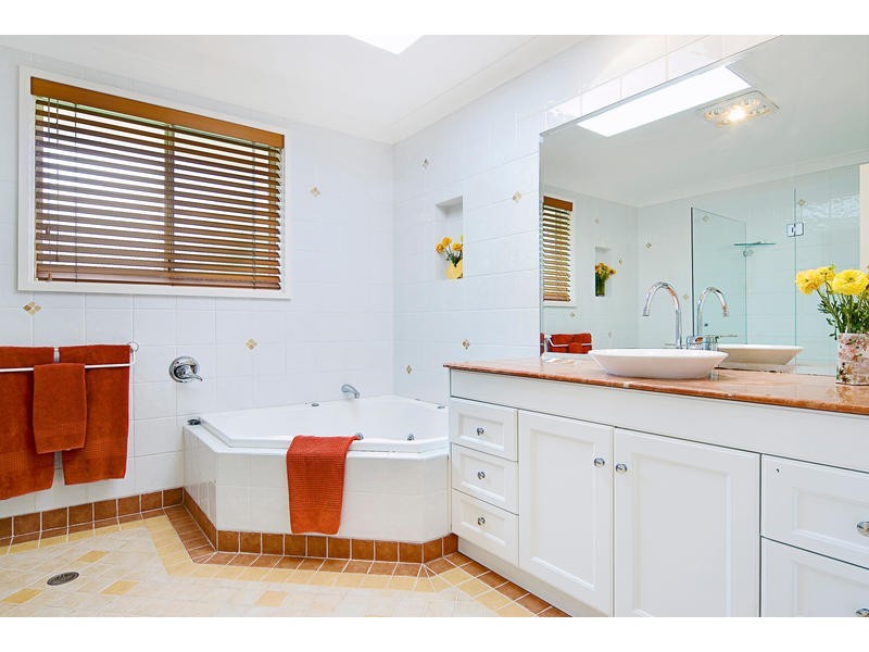 7  Bernie Avenue, Forestville NSW 2087