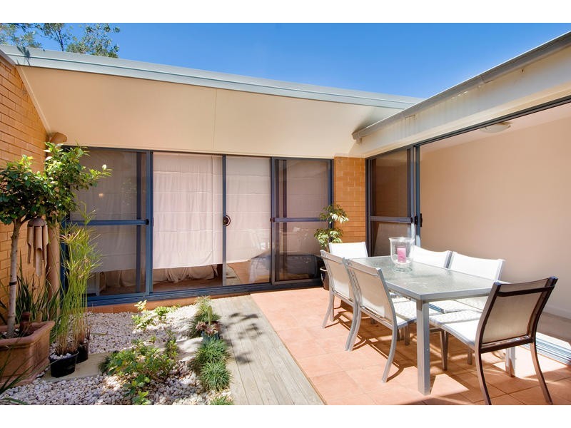 17/1  Lagoon Street, Narrabeen NSW 2101