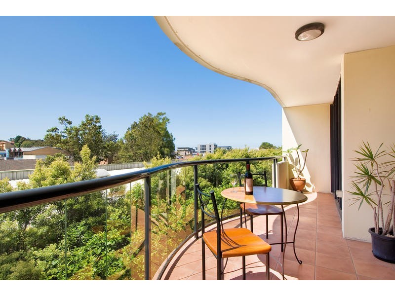 209/11  Mooramba Road, Dee Why NSW 2099