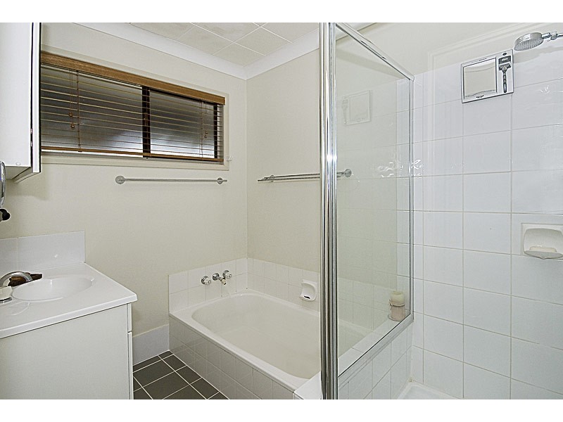 15  Danyenah Street, Loganholme QLD 4129