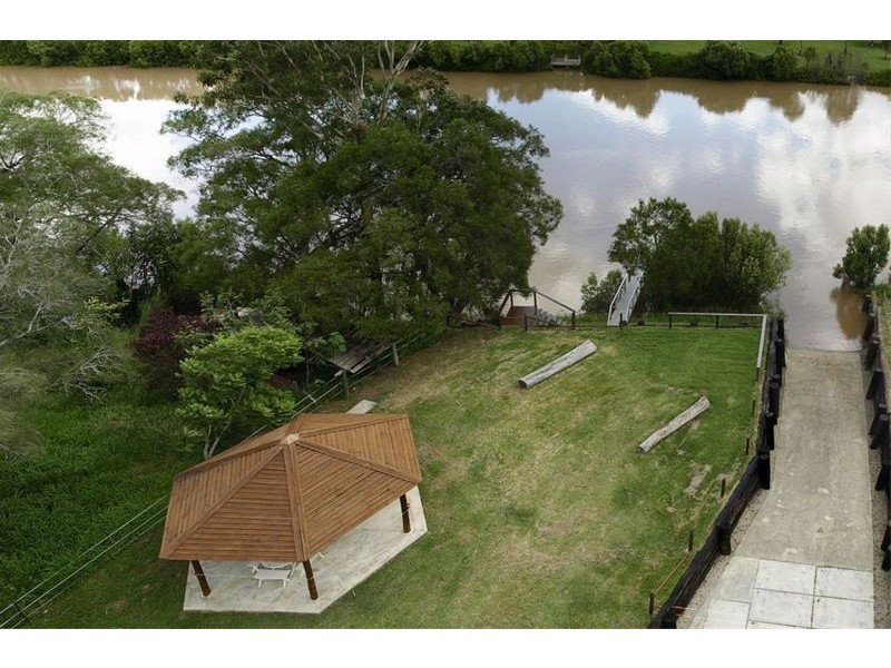 15  Danyenah Street, Loganholme QLD 4129
