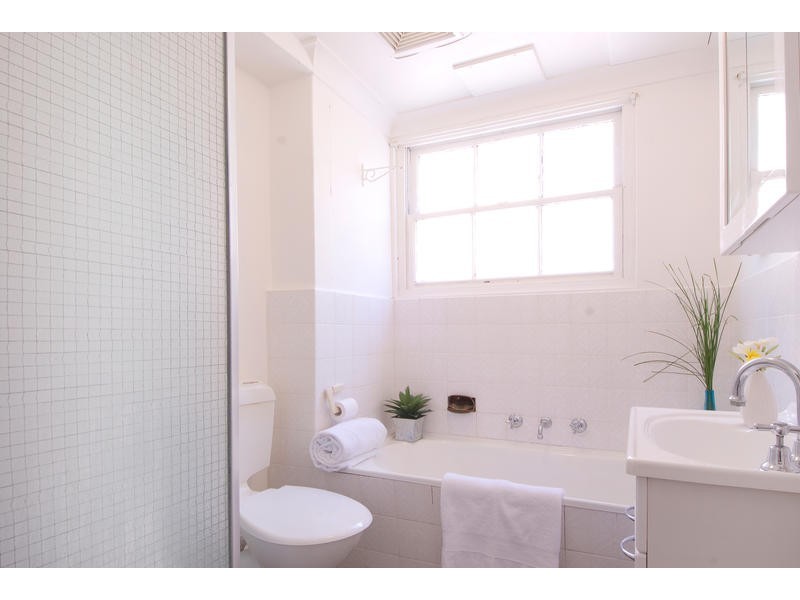 21/33  Palomar Pde, Freshwater NSW 2096