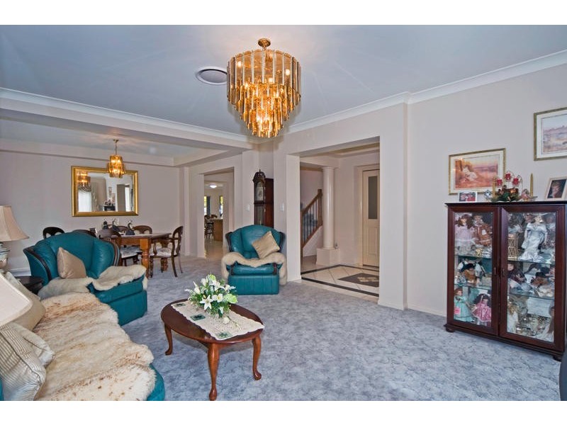 5 Burley Griffin Drive, Maudsland QLD 4210