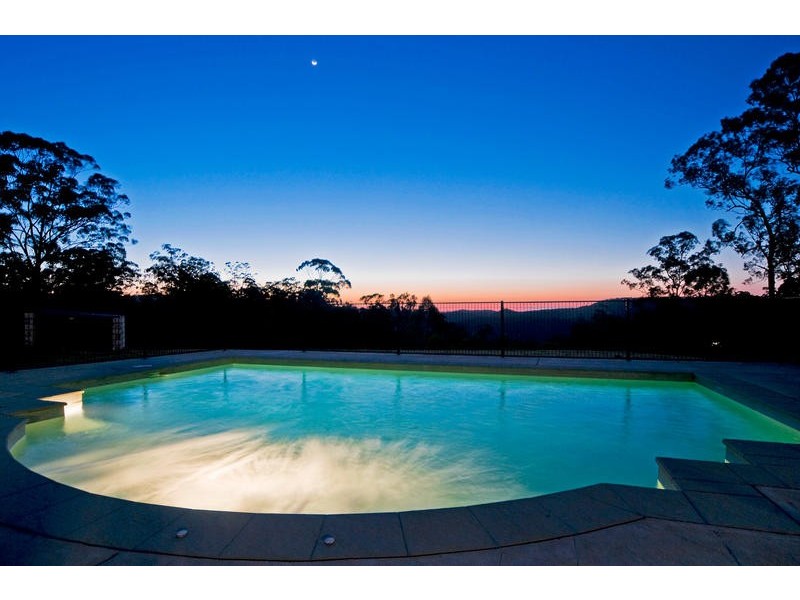 14 Larcombe Drive, Wongawallan QLD 4210