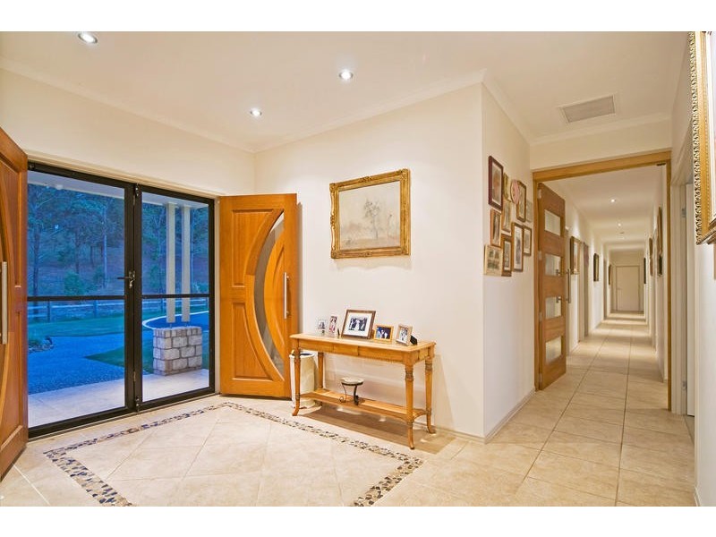 14 Larcombe Drive, Wongawallan QLD 4210