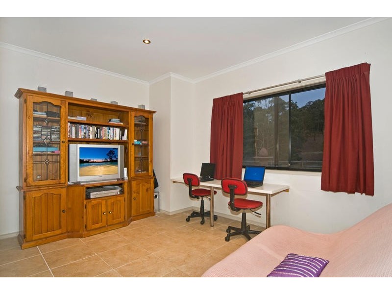 14 Larcombe Drive, Wongawallan QLD 4210