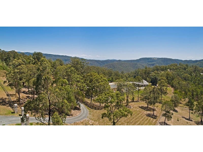 14 Larcombe Drive, Wongawallan QLD 4210