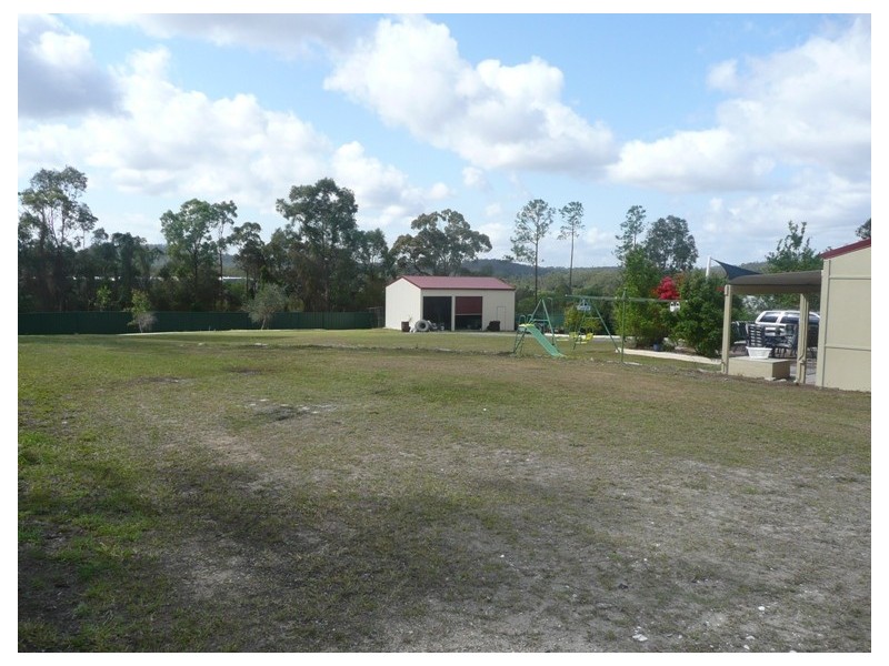 Gaven QLD 4211