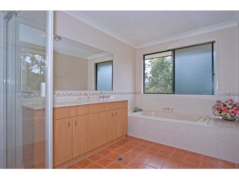 5 Burley Griffin Drive, Maudsland QLD 4210