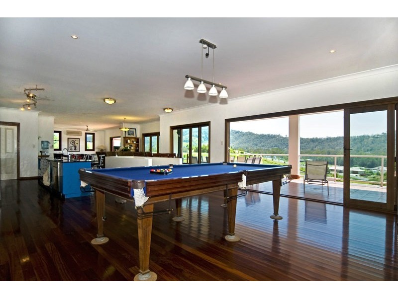 15 Polo Close, Wongawallan QLD 4210