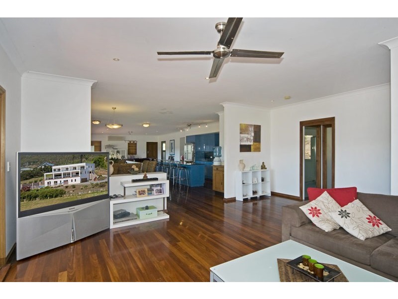 15 Polo Close, Wongawallan QLD 4210