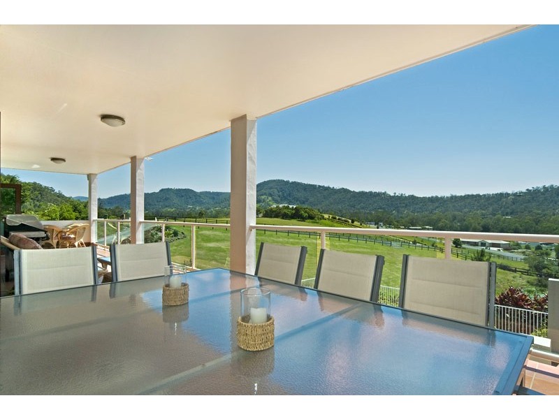 15 Polo Close, Wongawallan QLD 4210