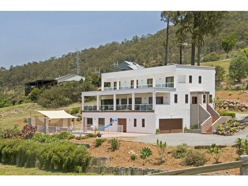 15 Polo Close, Wongawallan QLD 4210