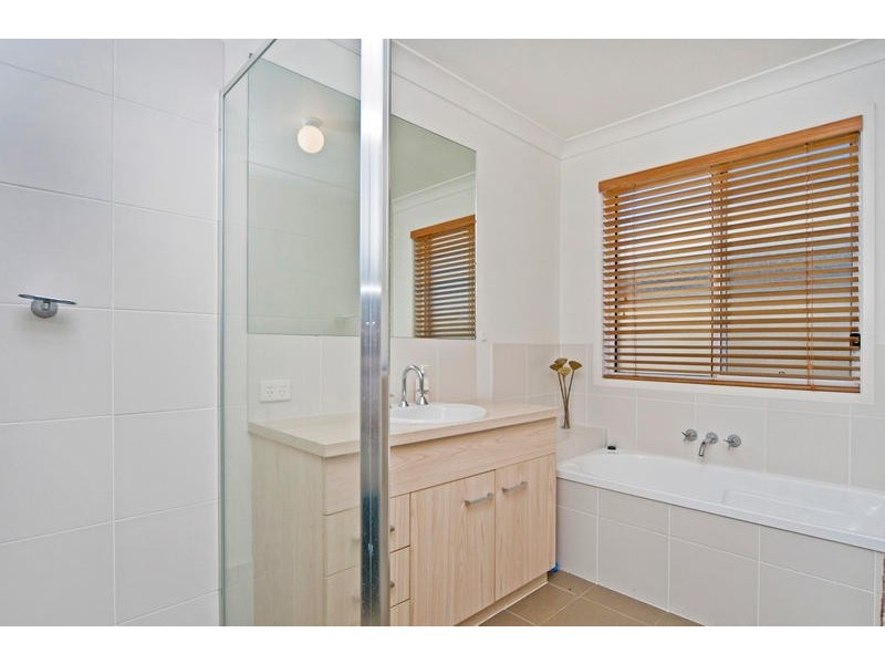 13 Bahkeeta Street, Oxenford QLD 4210