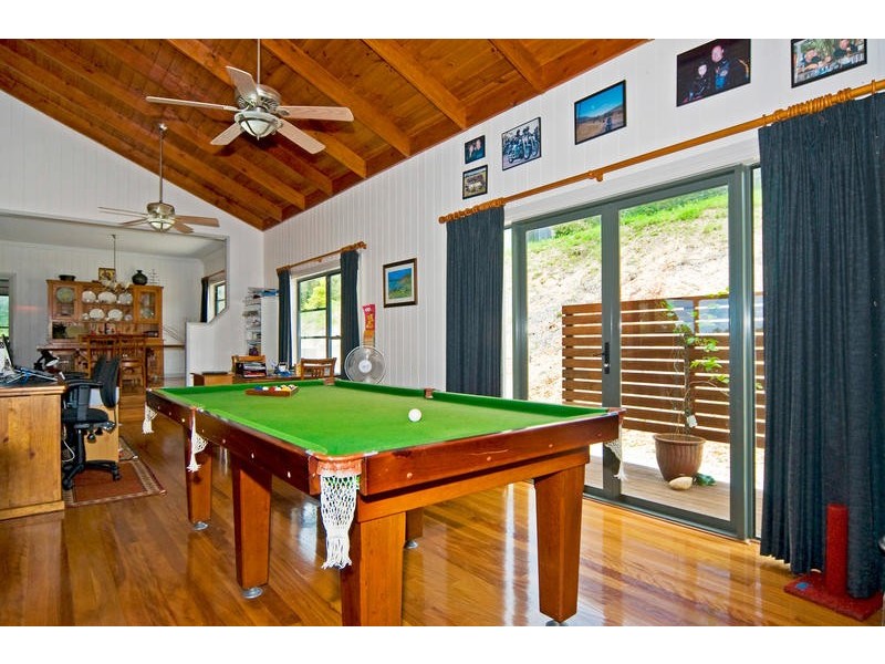 Wongawallan QLD 4210