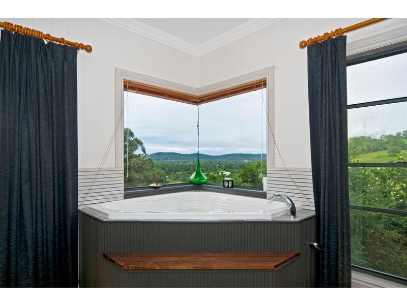 Wongawallan QLD 4210