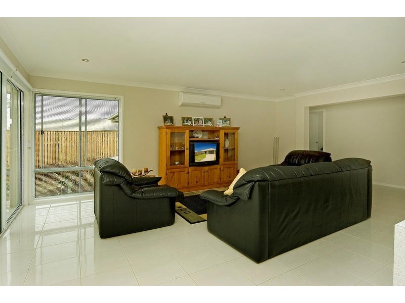 Oxenford QLD 4210