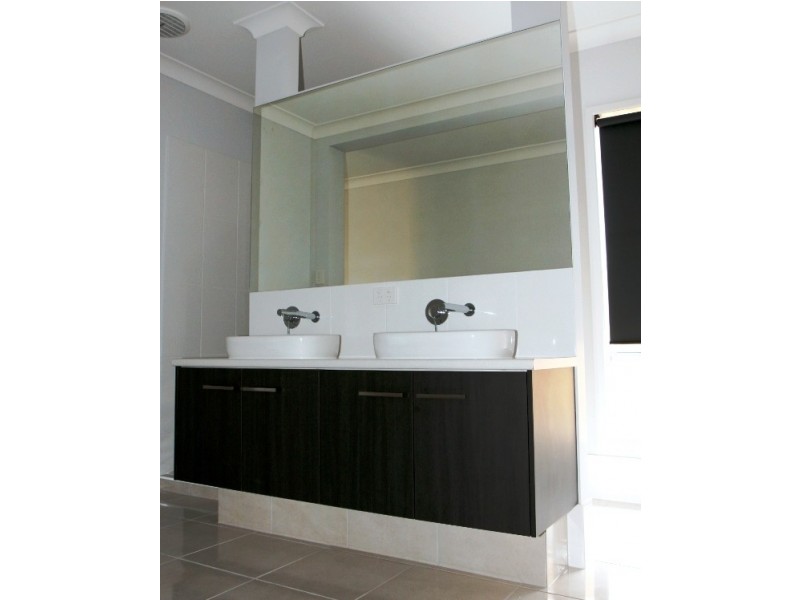 Hope Island QLD 4212