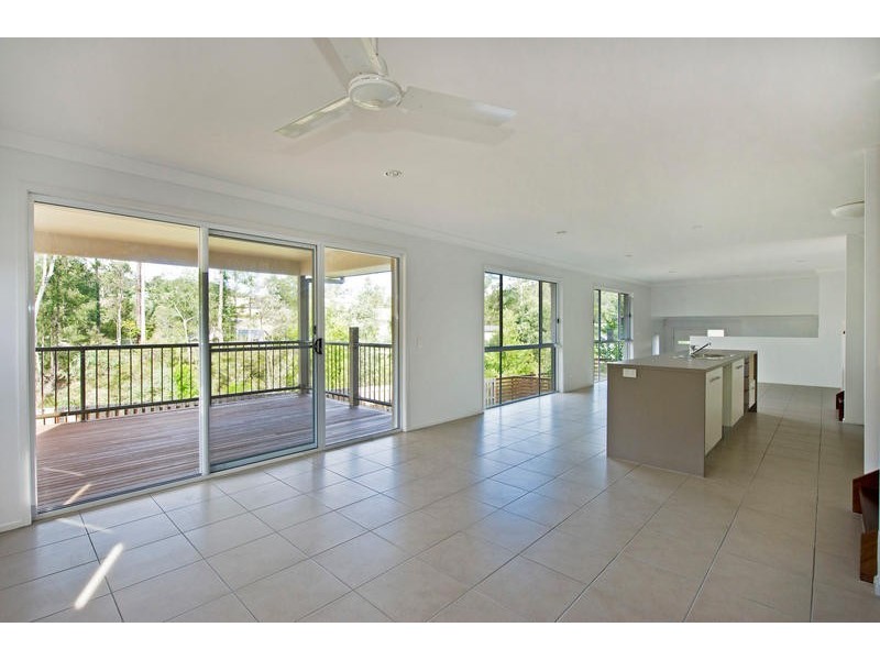 16 Calypso Crt, Oxenford QLD 4210