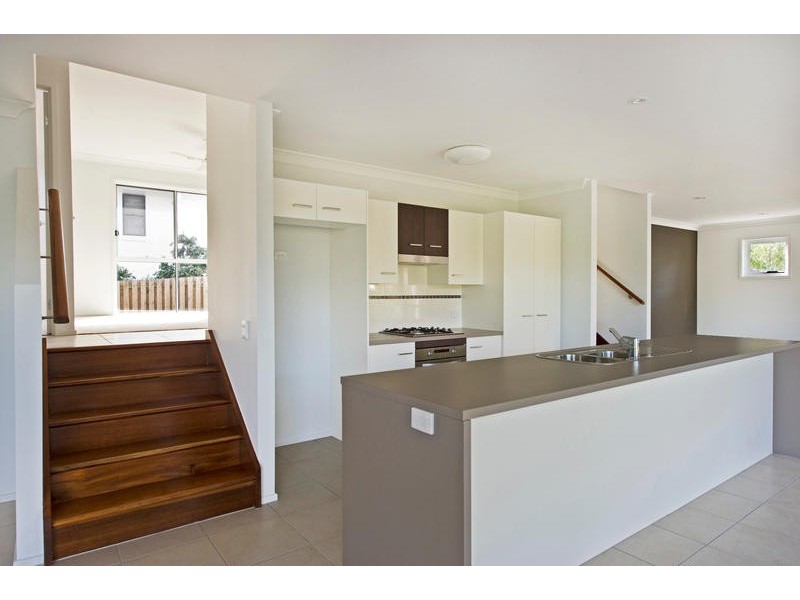 16 Calypso Crt, Oxenford QLD 4210