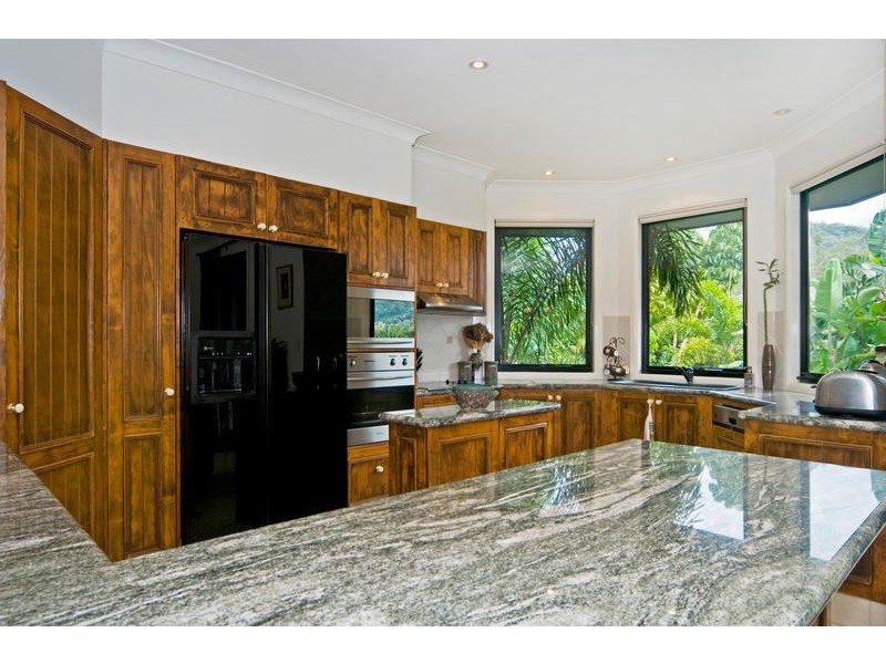 Wongawallan QLD 4210