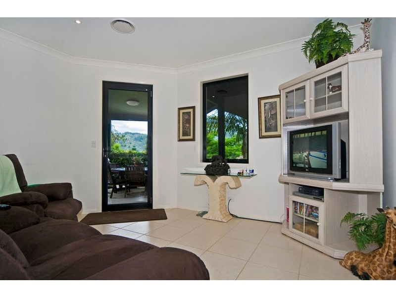 Wongawallan QLD 4210