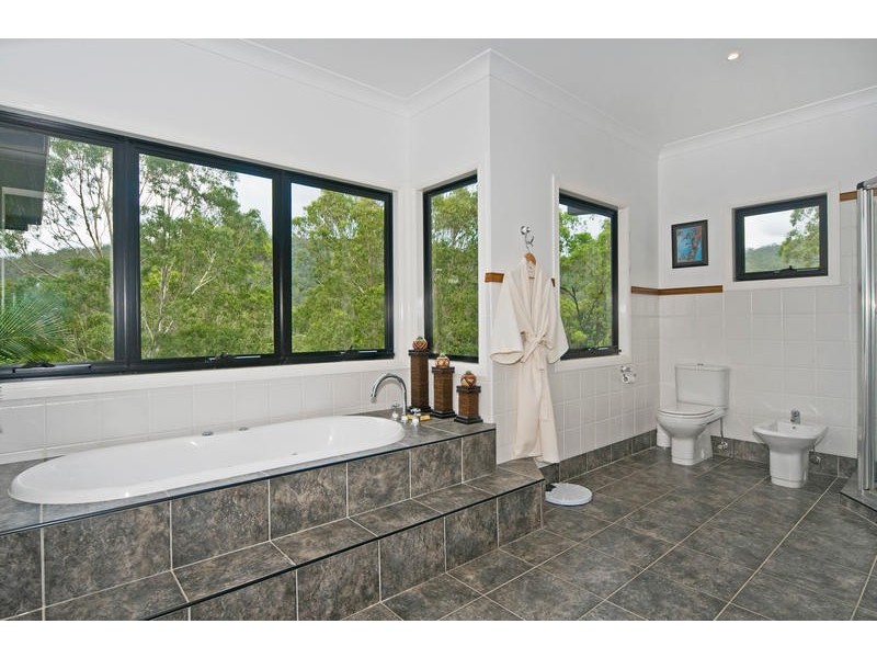 Wongawallan QLD 4210