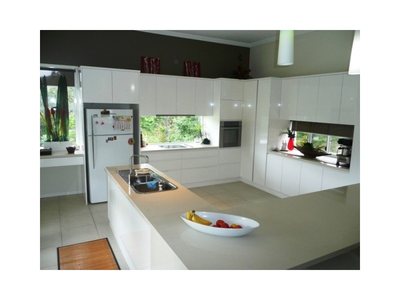 2 Ironbark Crt, Wongawallan QLD 4210