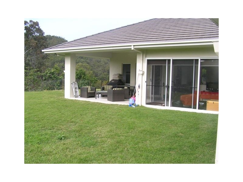 2 Ironbark Crt, Wongawallan QLD 4210