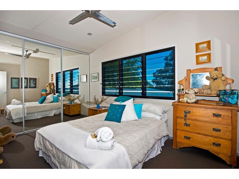 Wongawallan QLD 4210