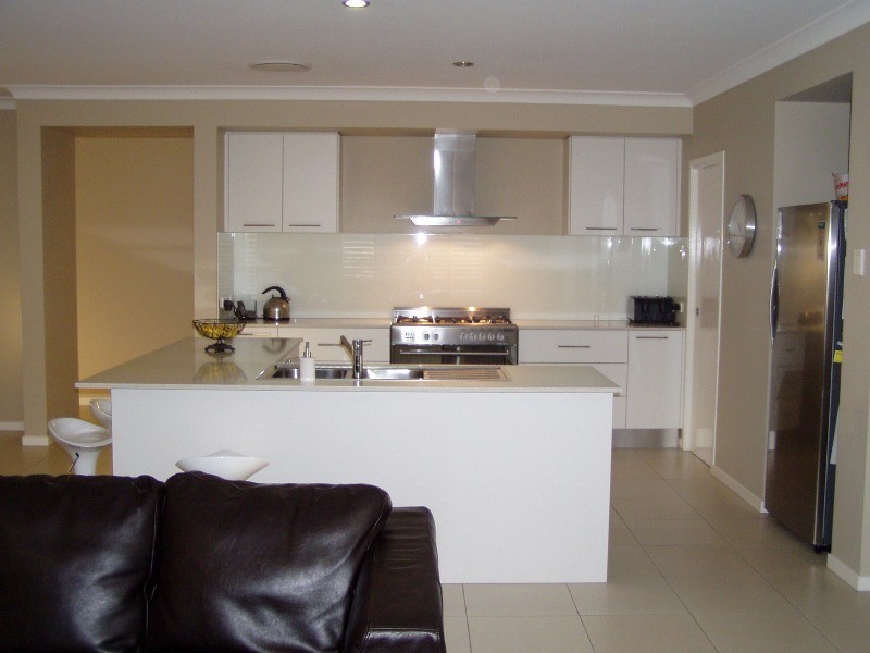 27 Camarillo Cct, Reedy Creek QLD 4227
