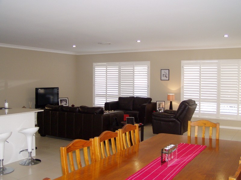27 Camarillo Cct, Reedy Creek QLD 4227