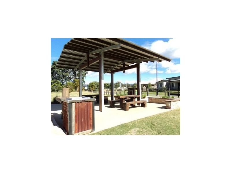 Maudsland QLD 4210