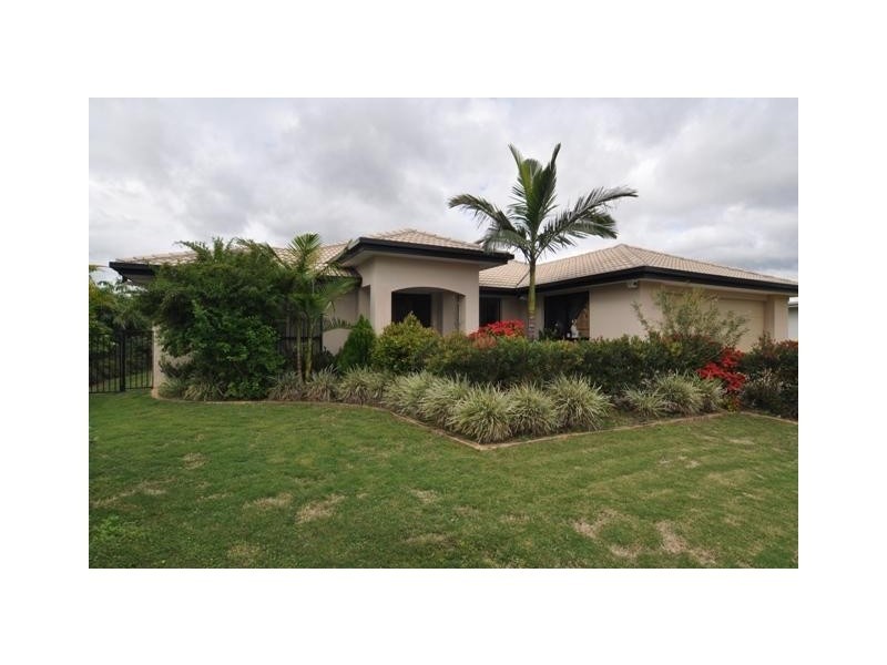 72 Regatta Avenue, Oxenford QLD 4210