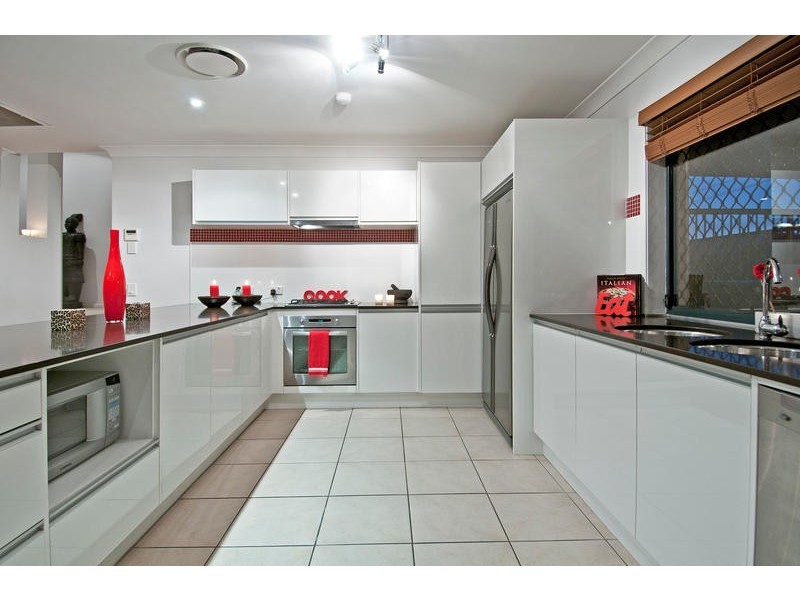 24 Appollo Place, Oxenford QLD 4210