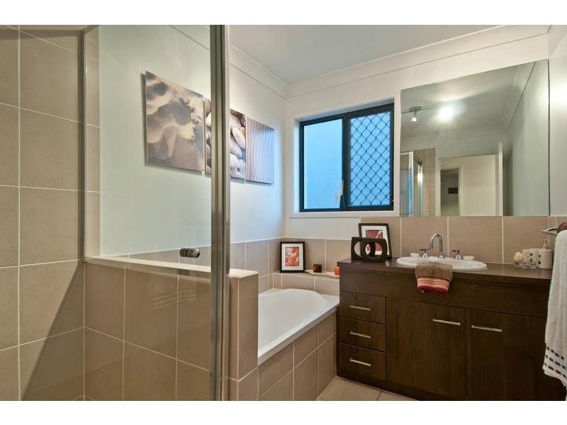 24 Appollo Place, Oxenford QLD 4210