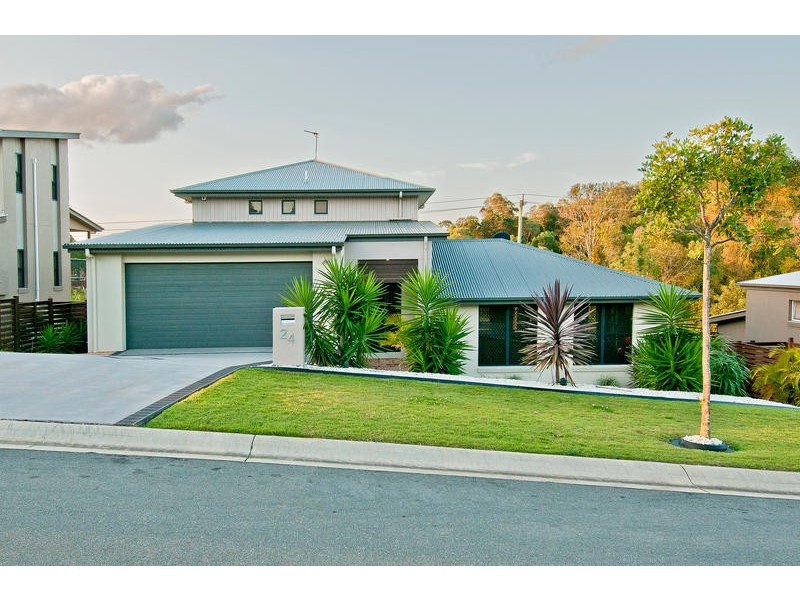 24 Appollo Place, Oxenford QLD 4210