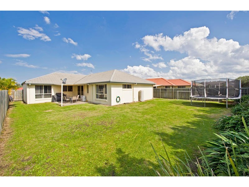 27 Ferncliffe Street, Upper Coomera QLD 4209