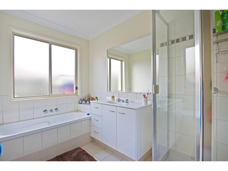 27 Ferncliffe Street, Upper Coomera QLD 4209