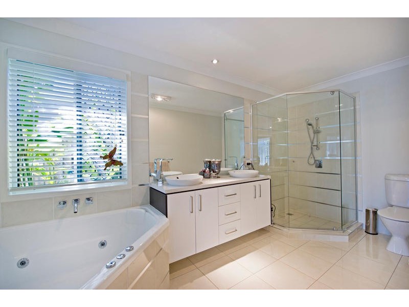 6 Cherry Crt, Coomera QLD 4209